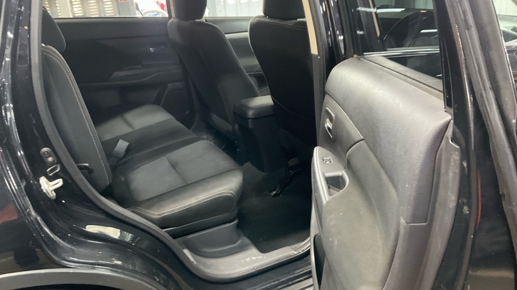 Used Mitsubishi Outlander 2017 for sale - 77778228: Photo 15