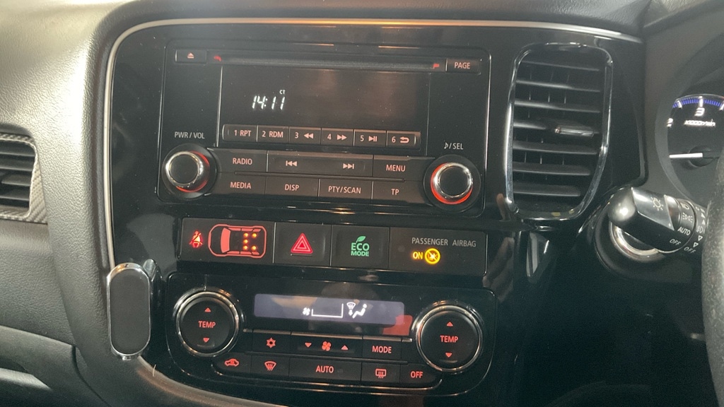 Used Mitsubishi Outlander 2017 for sale - 77778228: Photo 18