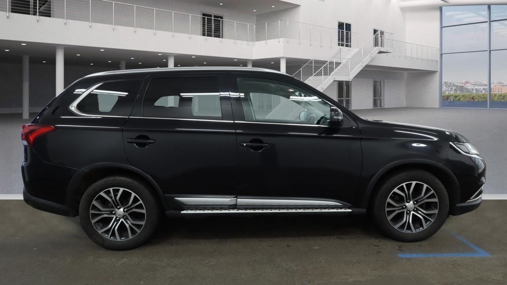 Used Mitsubishi Outlander 2017 for sale - 77778228: Photo 6
