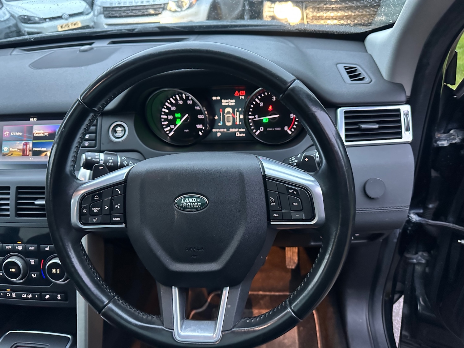 Used Land Rover Discovery Sport 2016 for sale - 75637834: Photo 16