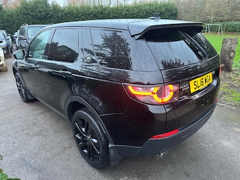 Used Land Rover Discovery Sport 2016 for sale - 75637834: Photo