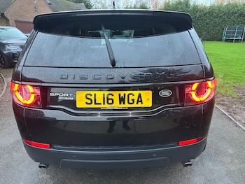 Used Land Rover Discovery Sport 2016 for sale - 75637834: Photo