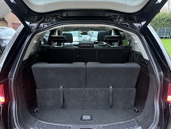 Used Land Rover Discovery Sport 2016 for sale - 75637834: Photo