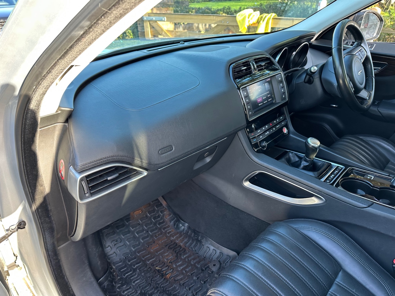 Used Jaguar F-Pace 2017 for sale - 76859560: Photo 13