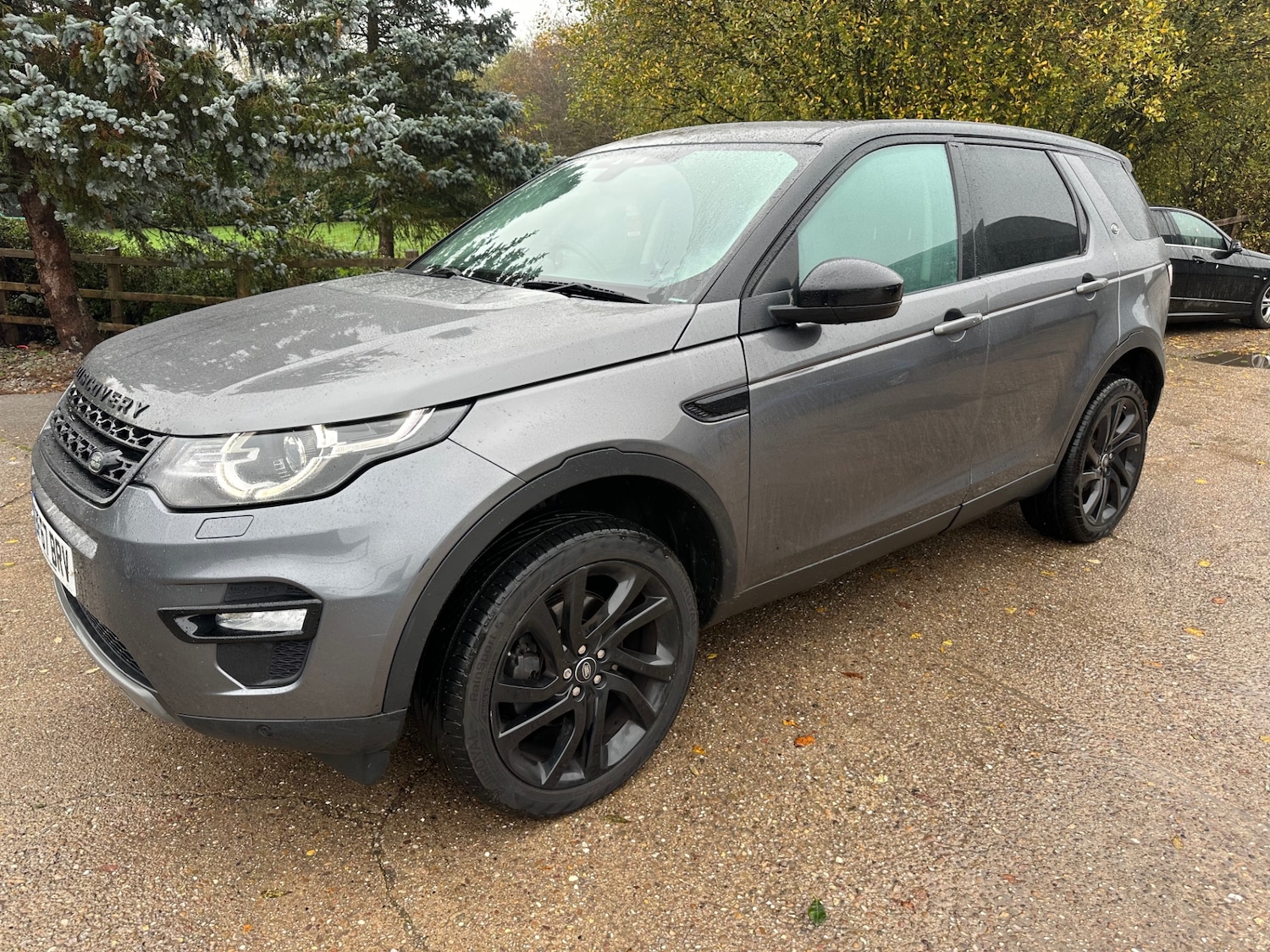 Used Land Rover Discovery Sport 2017 for sale - 76588269: Photo 1