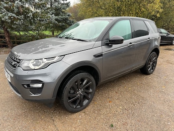 Used Land Rover Discovery Sport 2017 for sale - 76588269: Photo