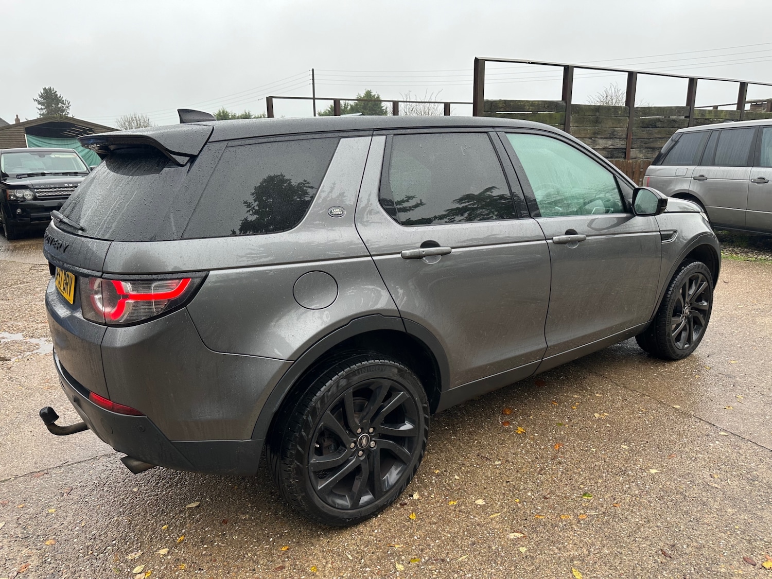 Used Land Rover Discovery Sport 2017 for sale - 76588269: Photo 4