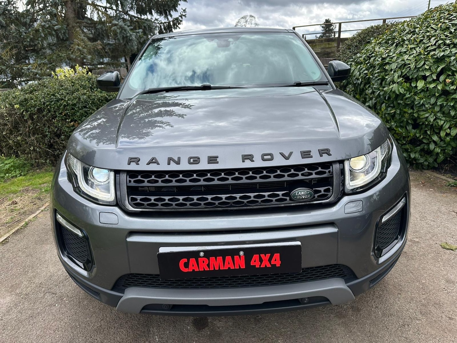 Used Land Rover Range Rover Evoque 2019 for sale - 78149716: Photo 2