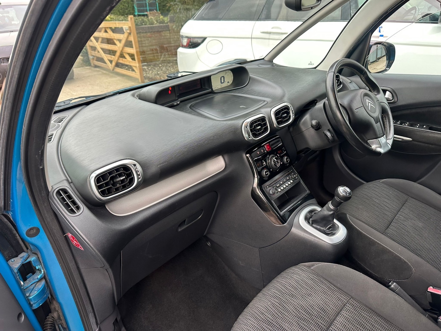 Used Land Rover Discovery 2012 for sale - 77261266: Photo 11