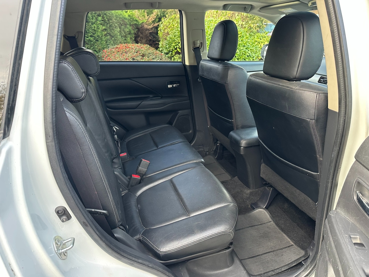 Used Mitsubishi Outlander 2015 for sale - 76615955: Photo 11