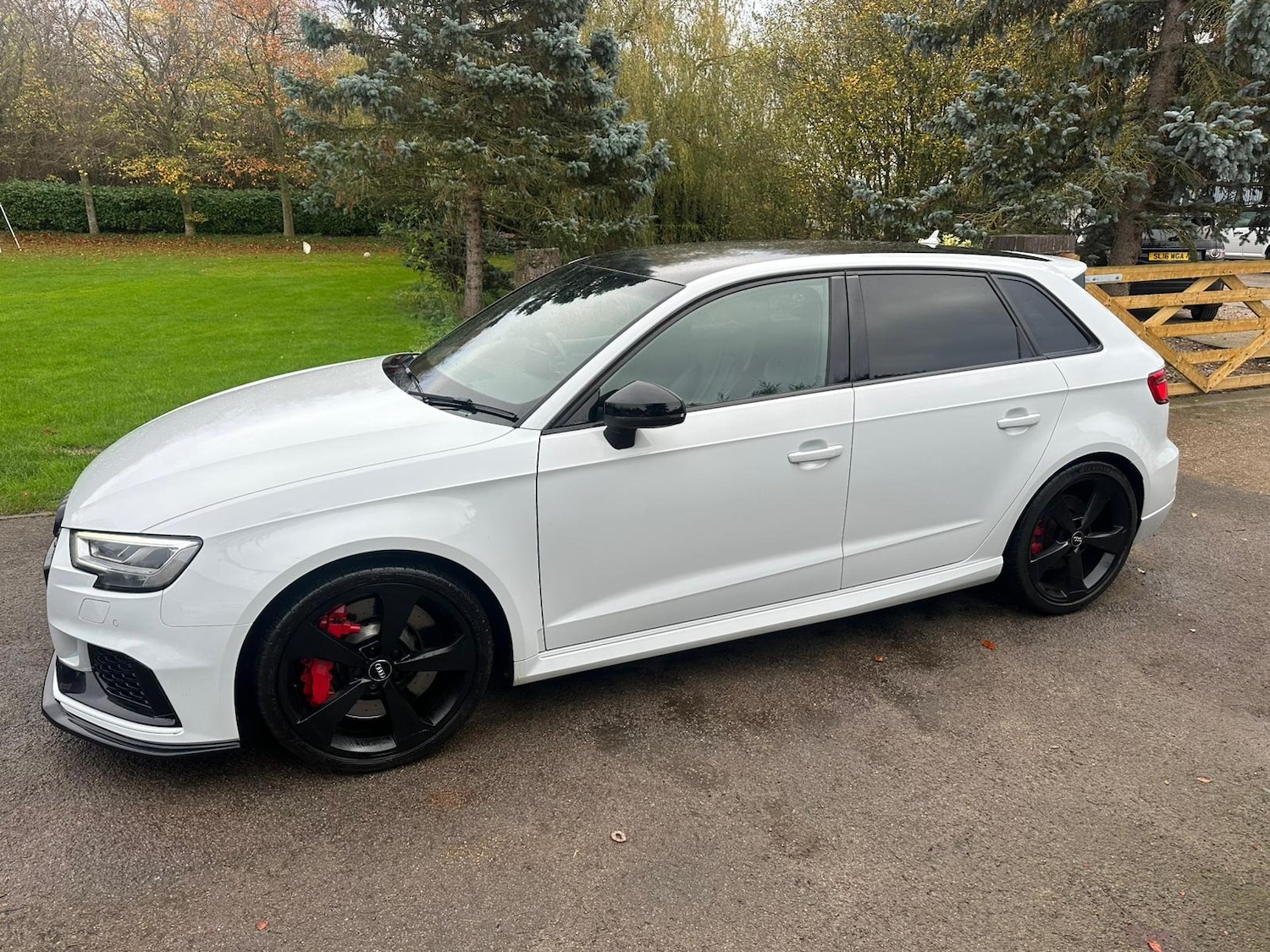 Used Audi RS3 2017 for sale - 76616646: Photo 2