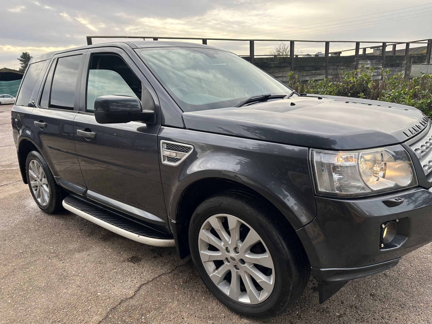 Used Land Rover Freelander 2010 for sale - 76799546: Photo 3