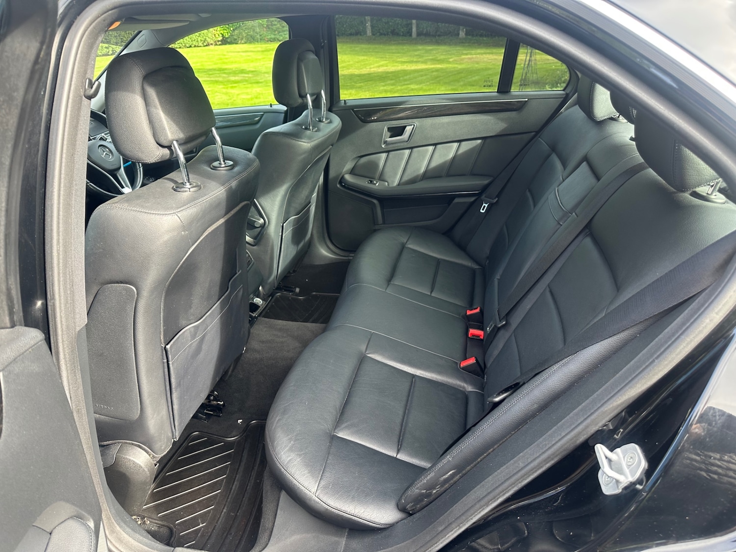 Used Mercedes-Benz E Class 2012 for sale - 76364832: Photo 14