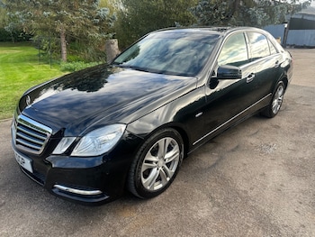 Used Mercedes-Benz E Class 2012 for sale - 76364832: Photo
