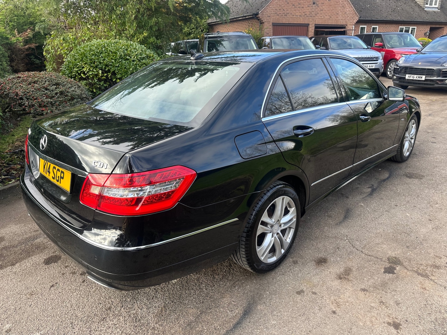 Used Mercedes-Benz E Class 2012 for sale - 76364832: Photo 4