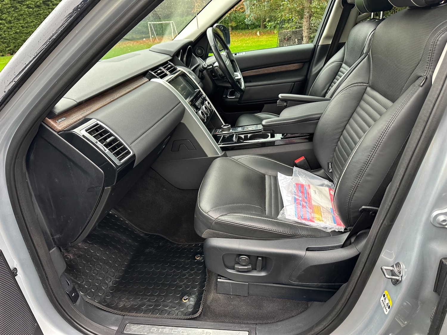 Used Land Rover Discovery 2018 for sale - 76557730: Photo 11