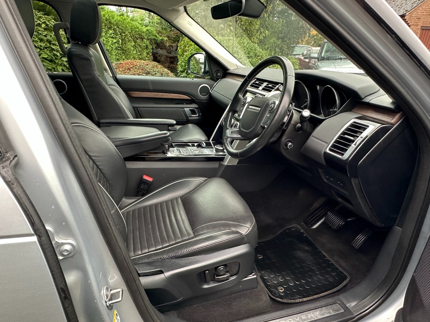 Used Land Rover Discovery 2018 for sale - 76557730: Photo 16