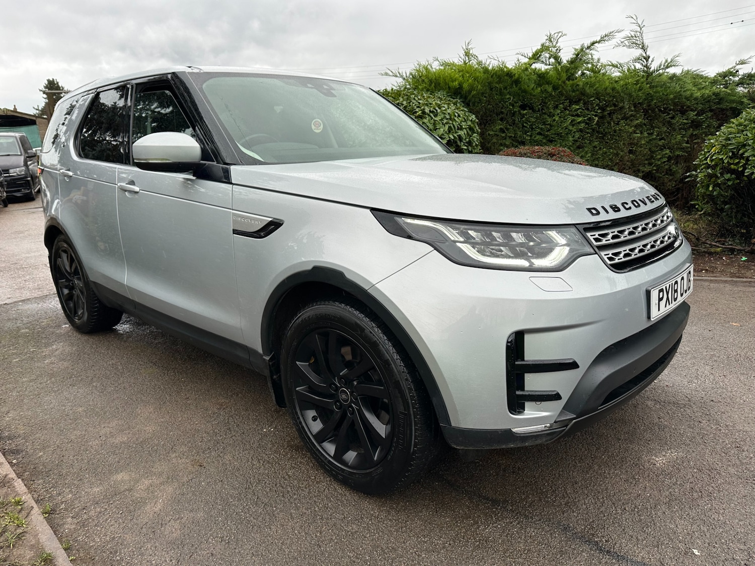 Used Land Rover Discovery 2018 for sale - 76557730: Photo 2