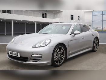 2010 (10) - 4.8 V8 4S 4dr PDK