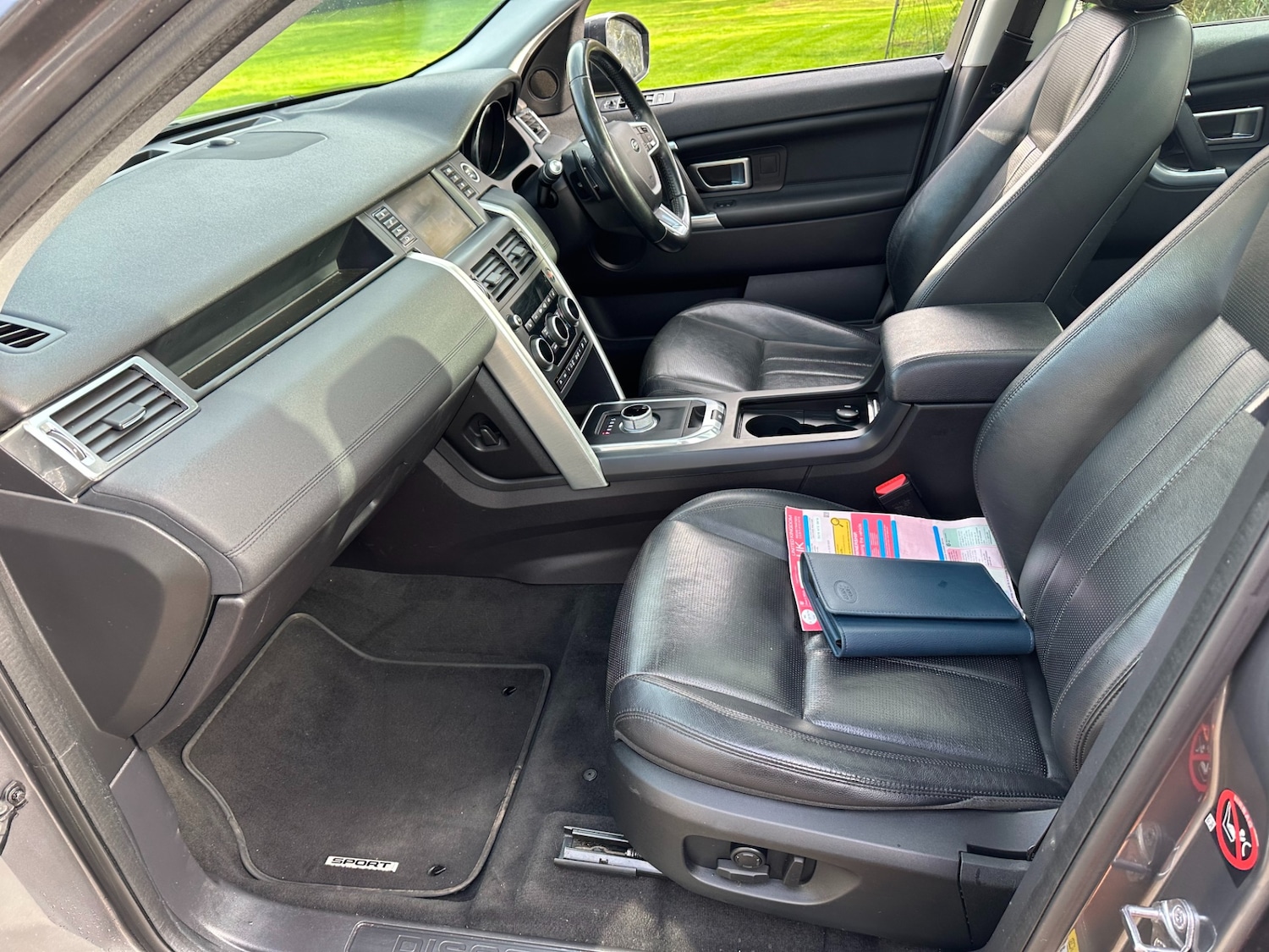 Used Land Rover Discovery Sport 2015 for sale - 76384715: Photo 11