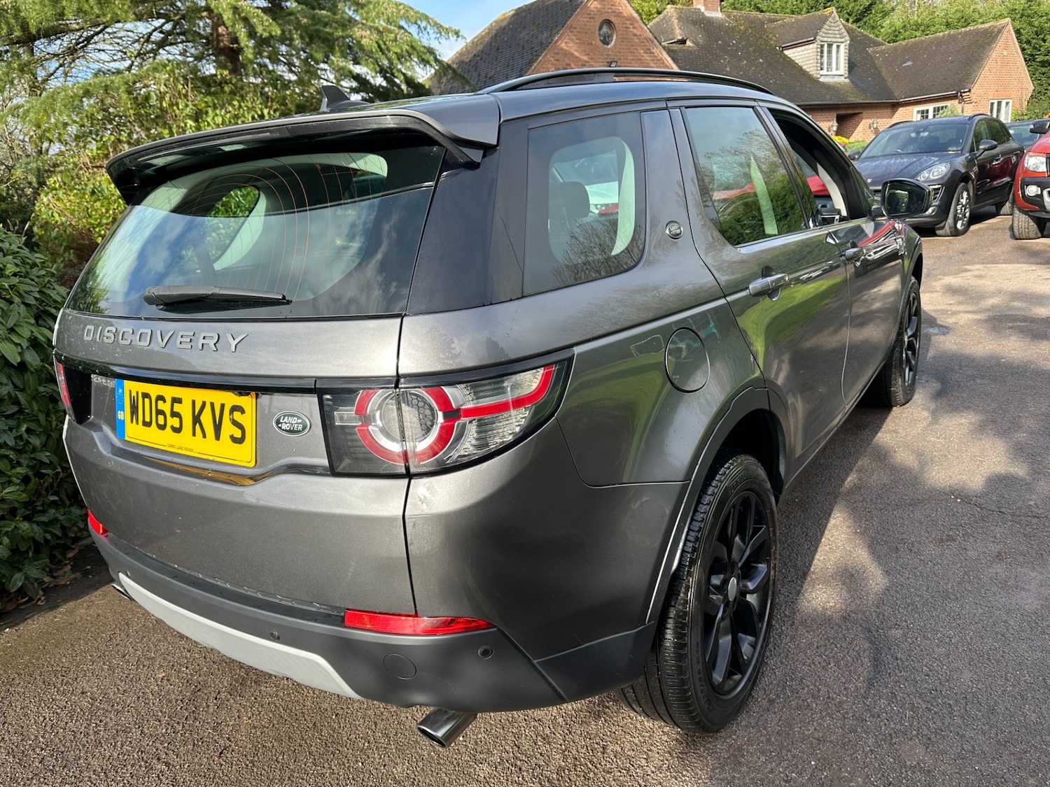 Used Land Rover Discovery Sport 2015 for sale - 76384715: Photo 4