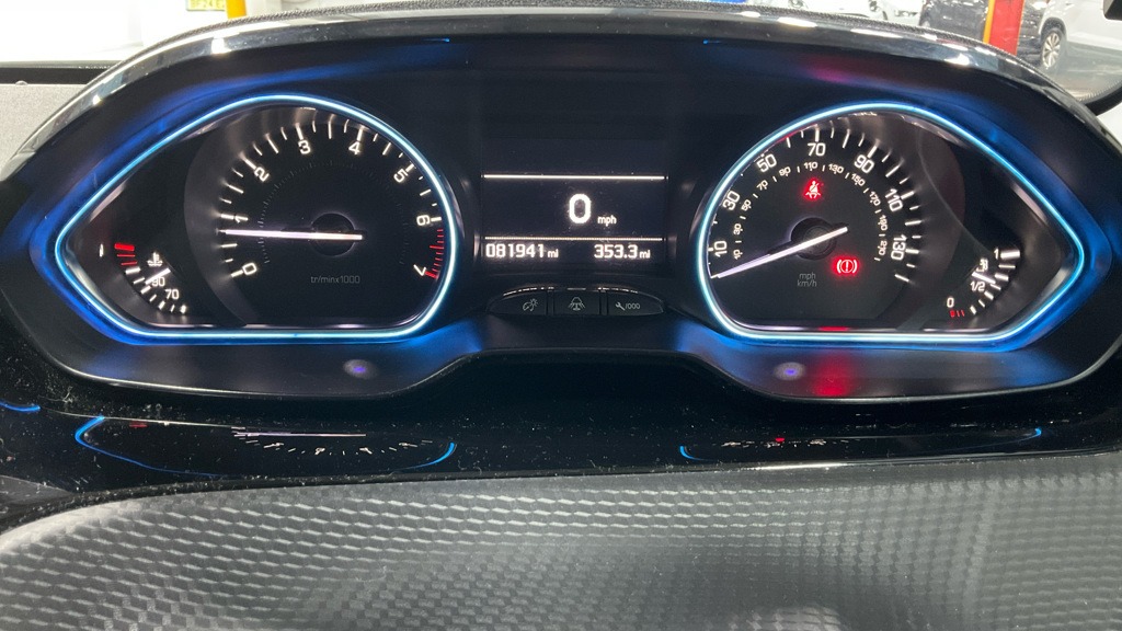 Used Peugeot 2008 2017 for sale - 77337688: Photo 12