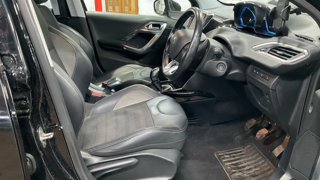 Used Peugeot 2008 2017 for sale - 77337688: Photo 8