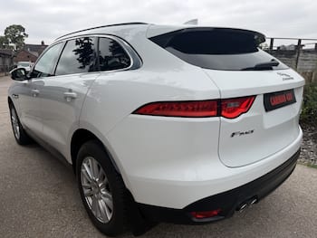 Used Jaguar F-Pace 2017 for sale - 79696958: Photo