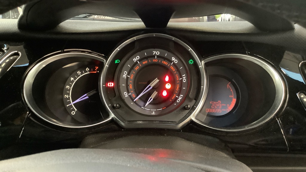 Used Citroen DS3 2012 for sale - 76979456: Photo 16