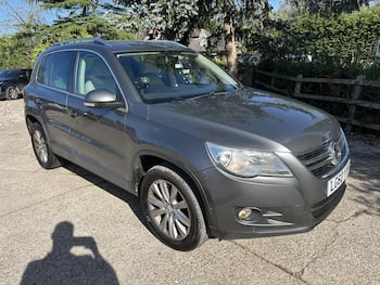 Used Volkswagen Tiguan 2010 for sale - 79750178: Photo