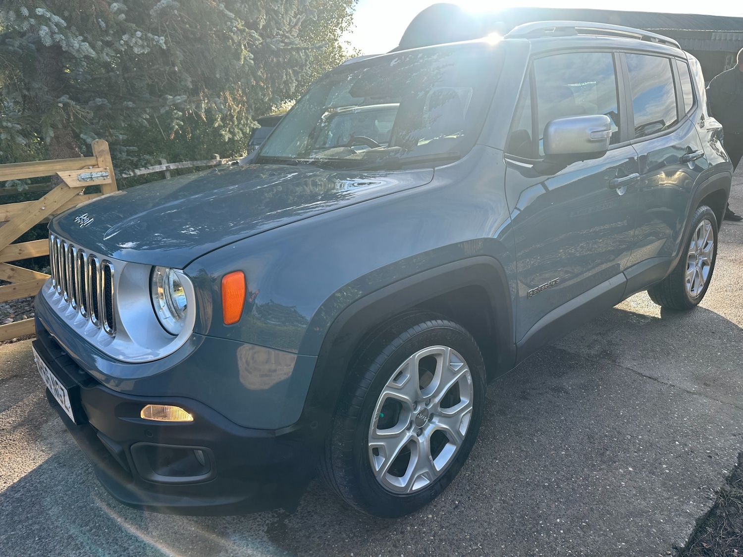 Used Jeep Renegade 2016 for sale - 76375635: Photo 1