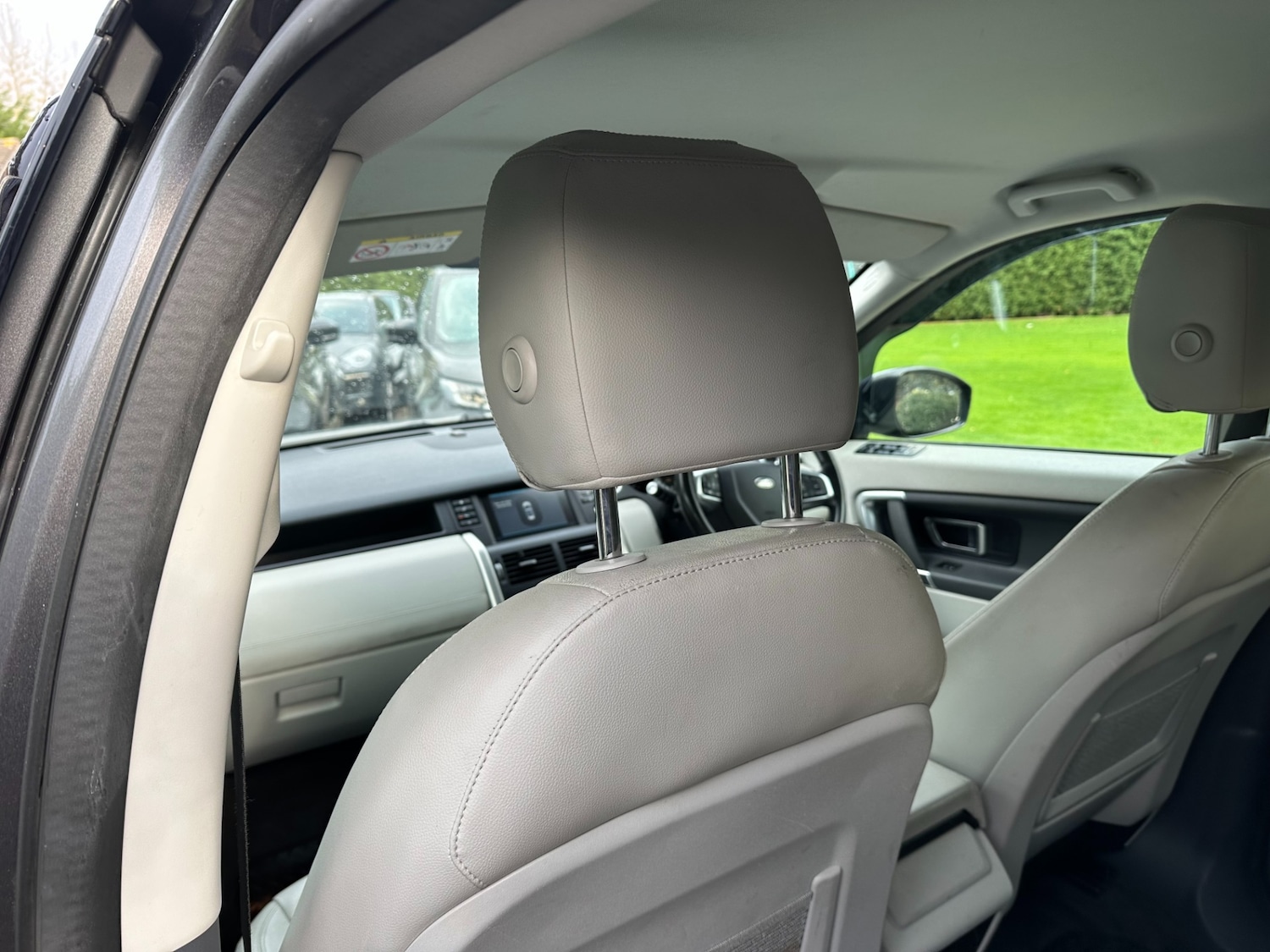 Used Land Rover Discovery Sport 2018 for sale - 76615878: Photo 15