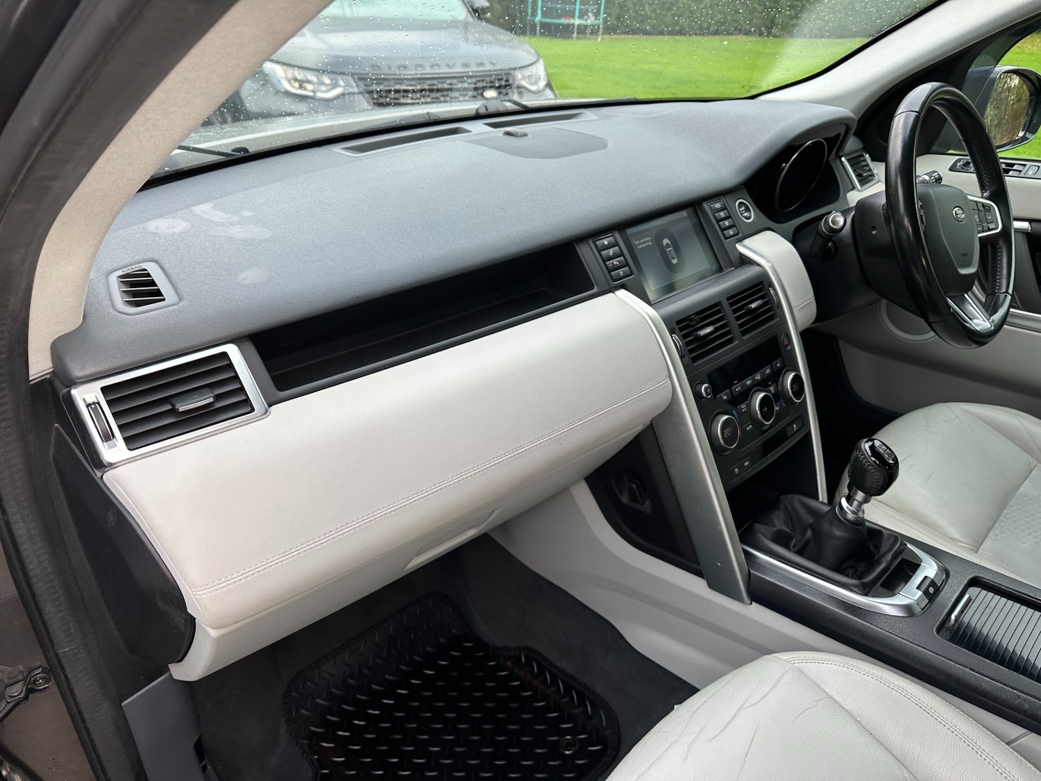 Used Land Rover Discovery Sport 2018 for sale - 76615878: Photo 16