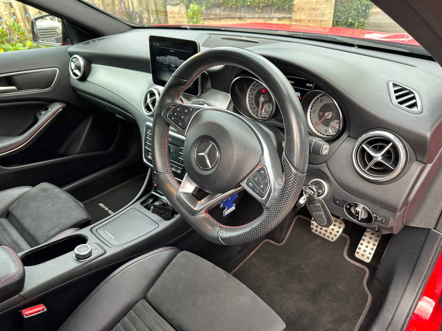 Used Mercedes-Benz GLA 2017 for sale - 76384656: Photo 9