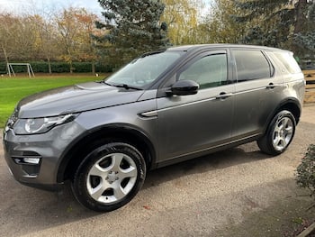 Used Land Rover Discovery Sport 2018 for sale - 79697226: Photo