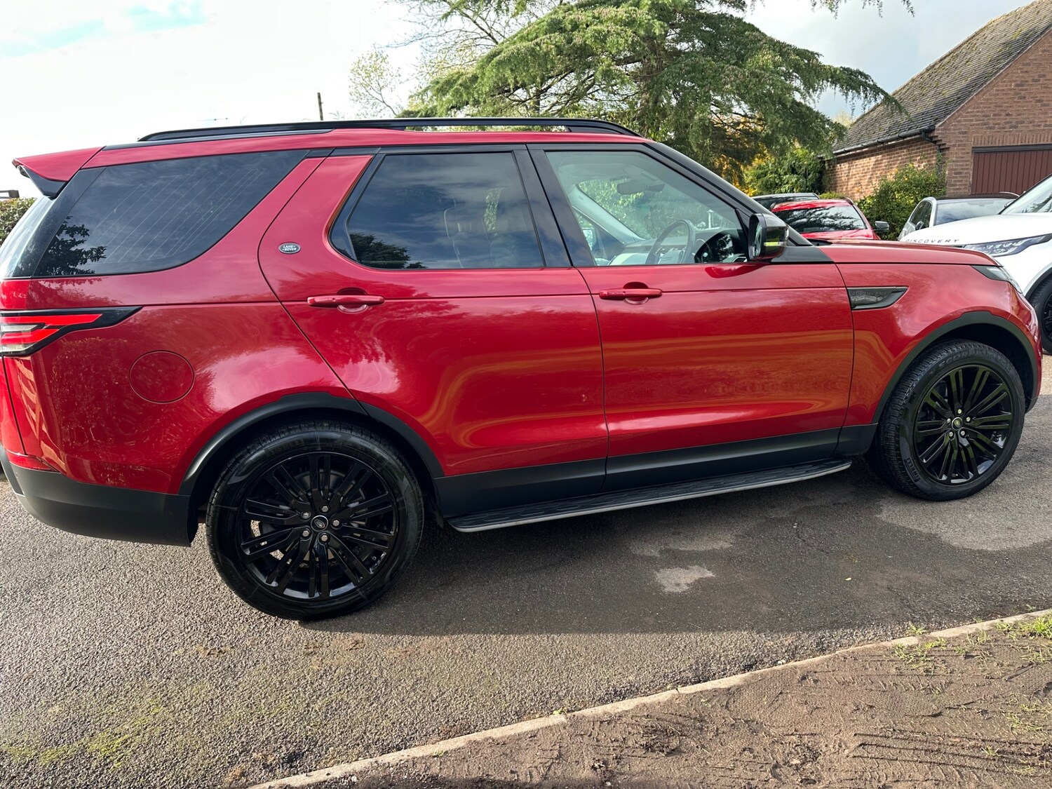 Used Land Rover Discovery 2017 for sale - 76405189: Photo 13