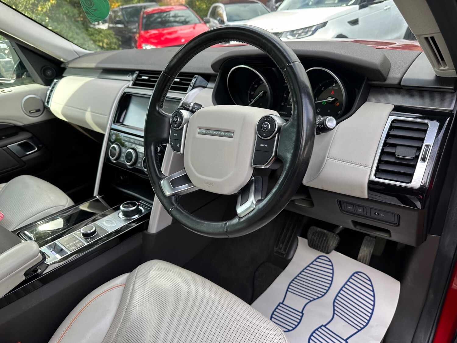 Used Land Rover Discovery 2017 for sale - 76405189: Photo 15