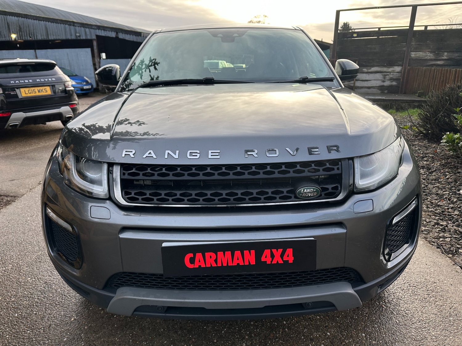 Used Land Rover Range Rover Evoque 2018 for sale - 76885282: Photo 2