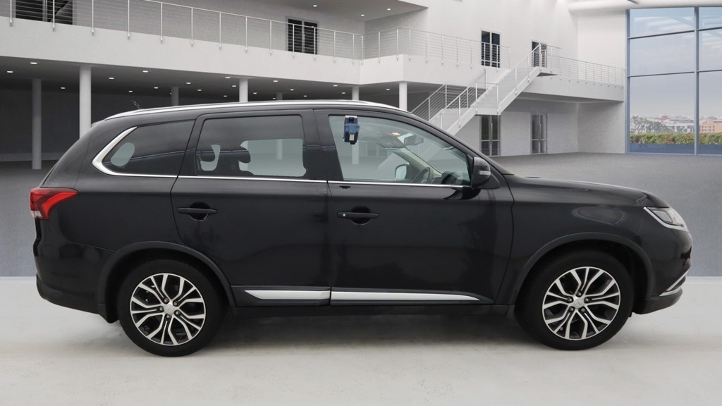 Used Mitsubishi Outlander 2016 for sale - 77607187: Photo 13