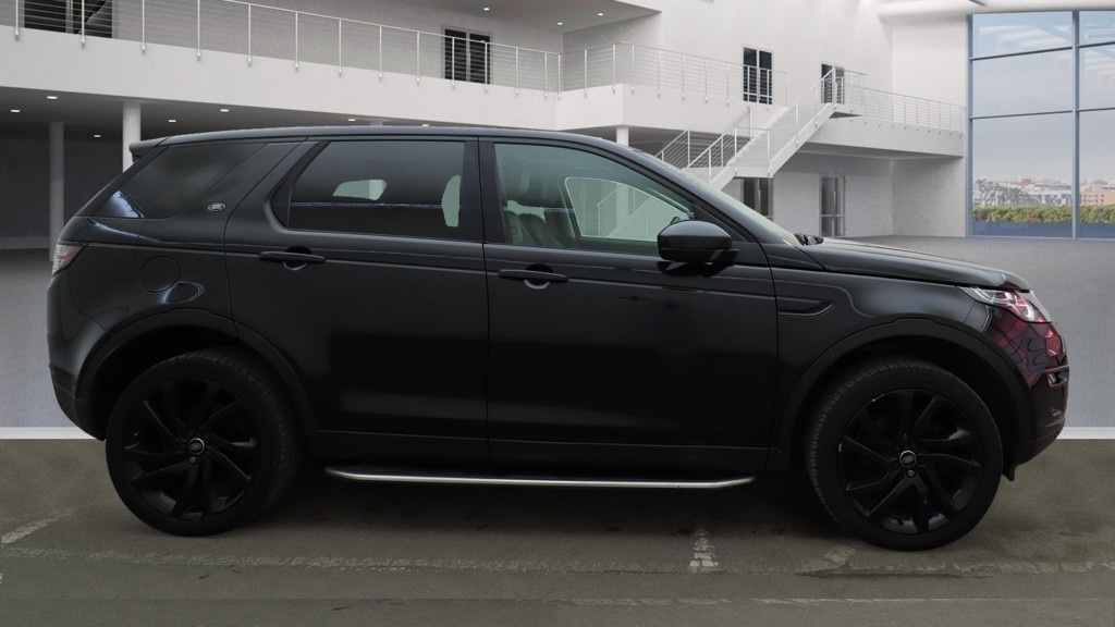 Used Land Rover Discovery Sport 2016 for sale - 76799588: Photo 9