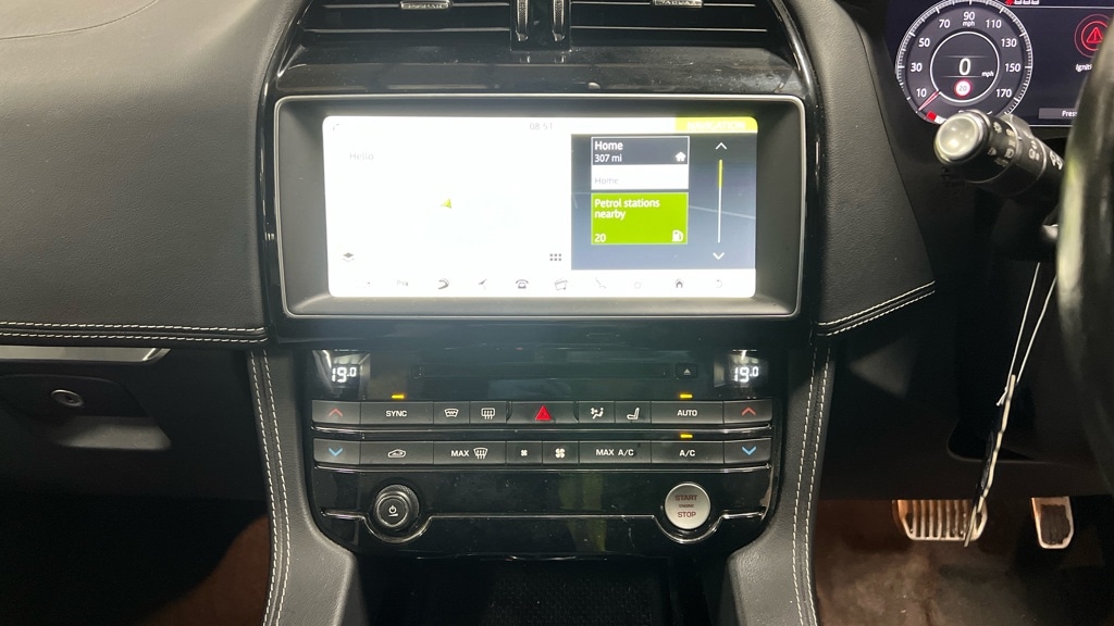 Used Jaguar F-Pace 2018 for sale - 77063448: Photo 16