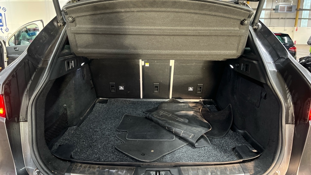 Used Jaguar F-Pace 2018 for sale - 77063448: Photo 17