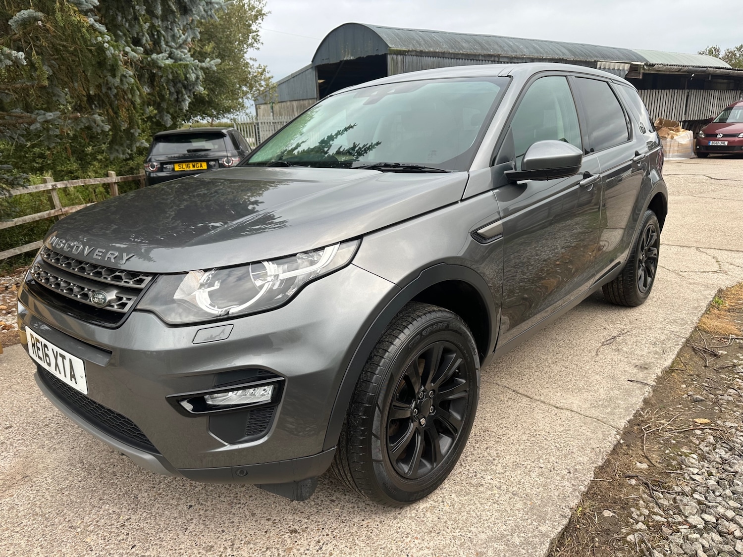 Used Land Rover Discovery Sport 2016 for sale - 76221877: Photo 1