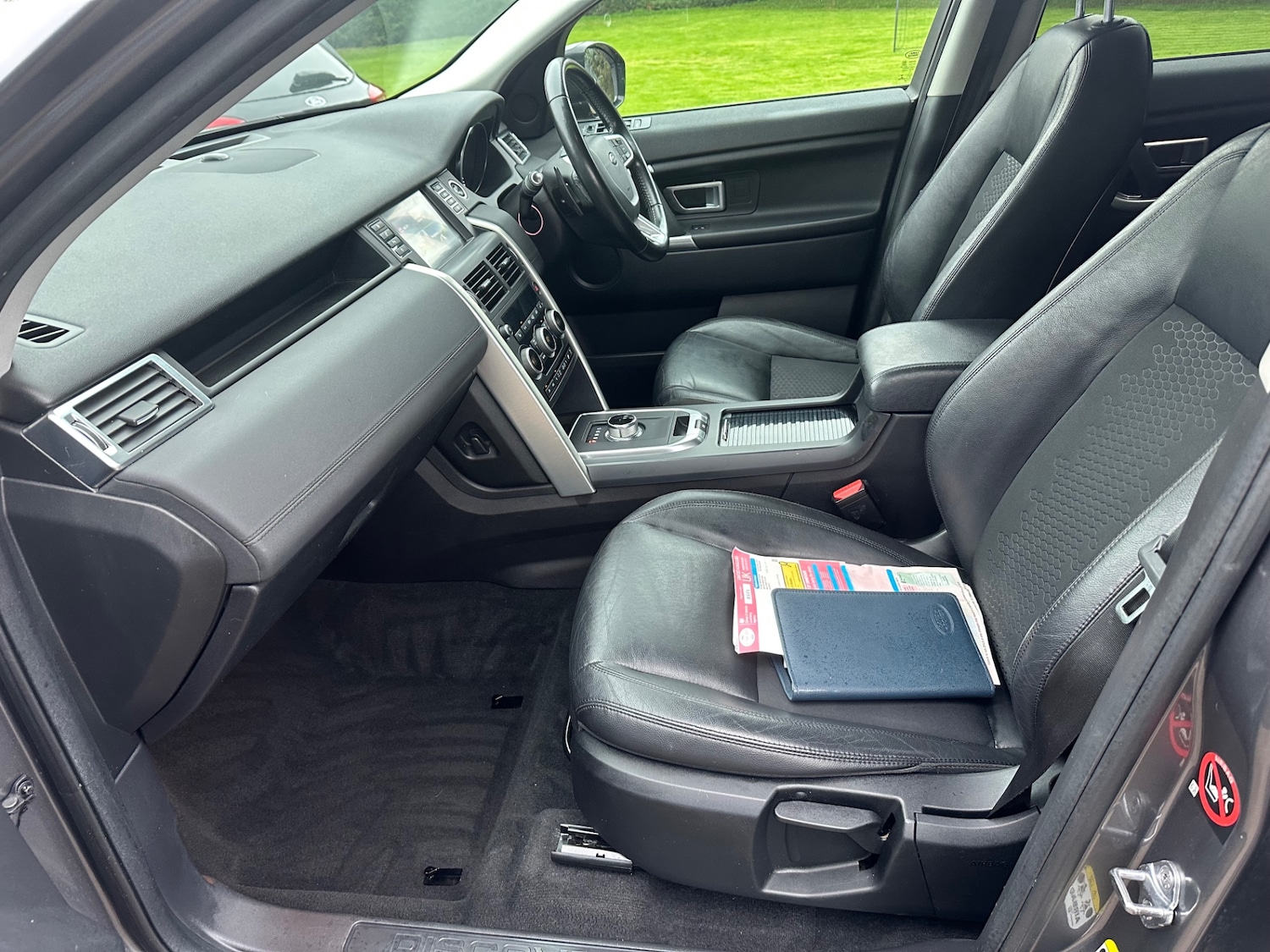 Used Land Rover Discovery Sport 2016 for sale - 76221877: Photo 11