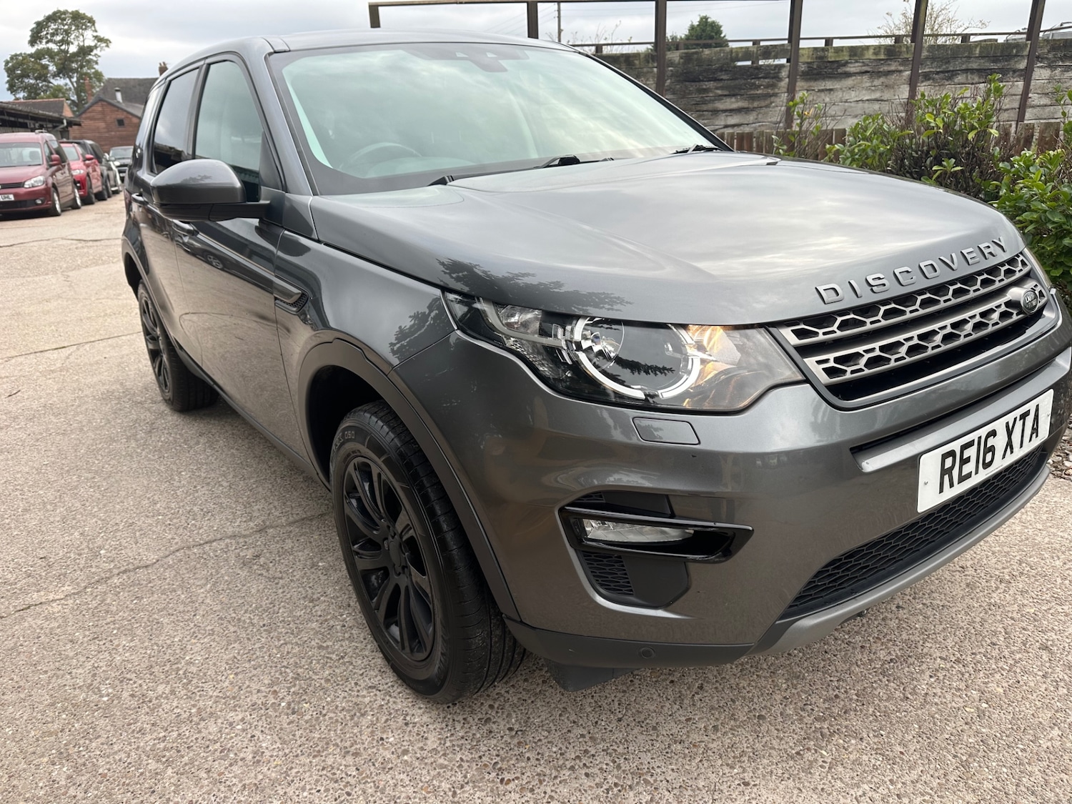 Used Land Rover Discovery Sport 2016 for sale - 76221877: Photo 3