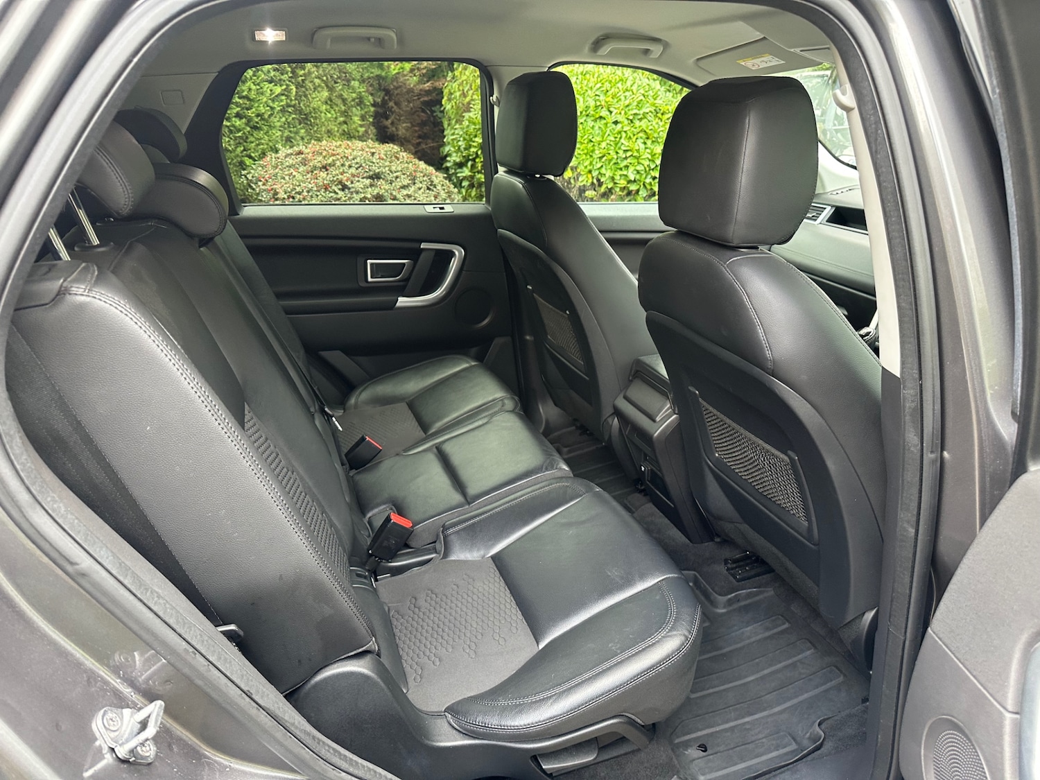 Used Land Rover Discovery Sport 2015 for sale - 76365106: Photo 12