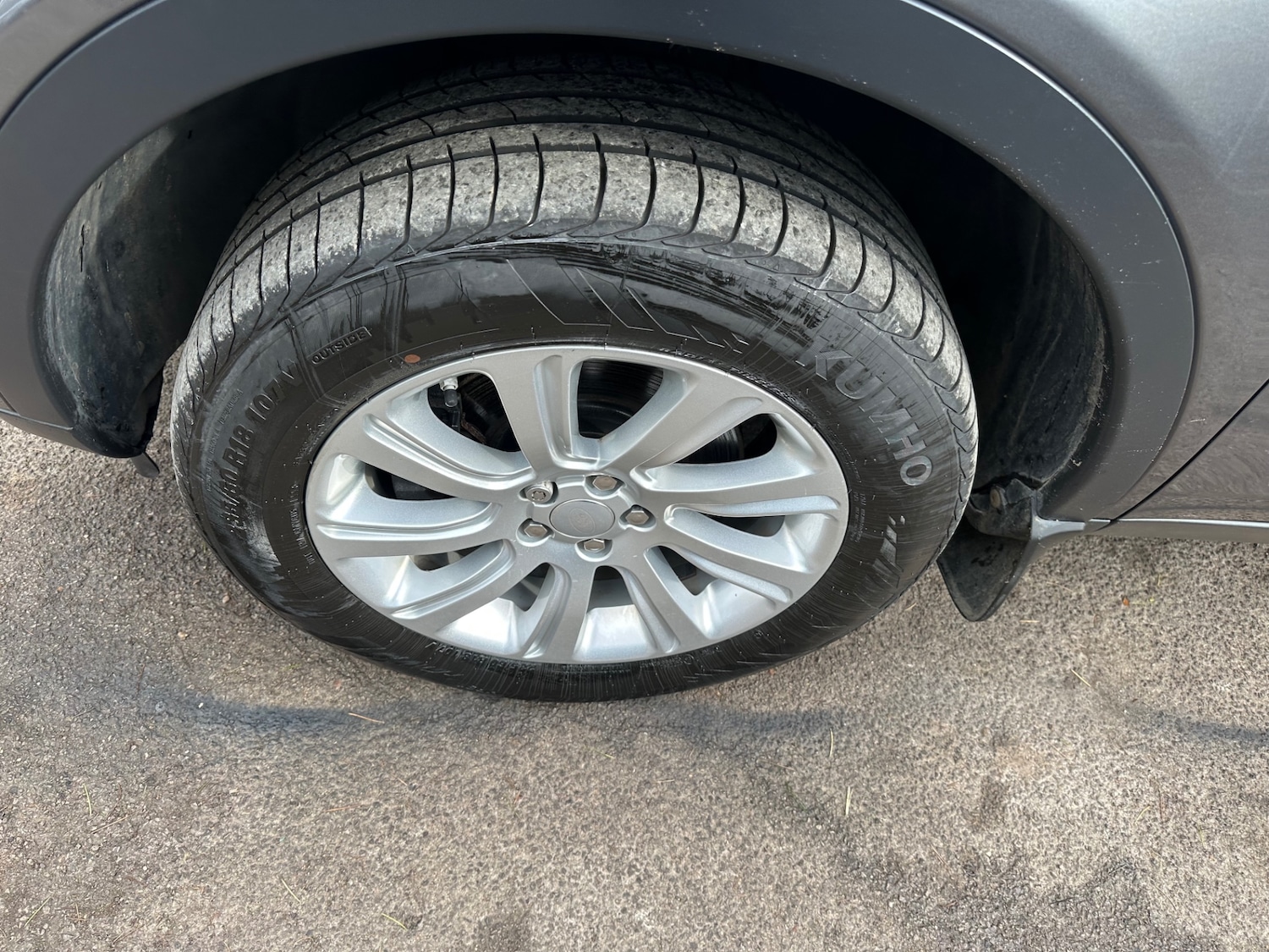 Used Land Rover Discovery Sport 2015 for sale - 76365106: Photo 3