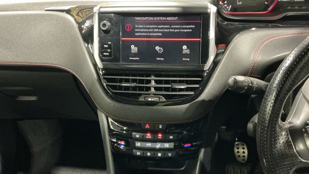 Used Peugeot 208 2018 for sale - 76799564: Photo 12