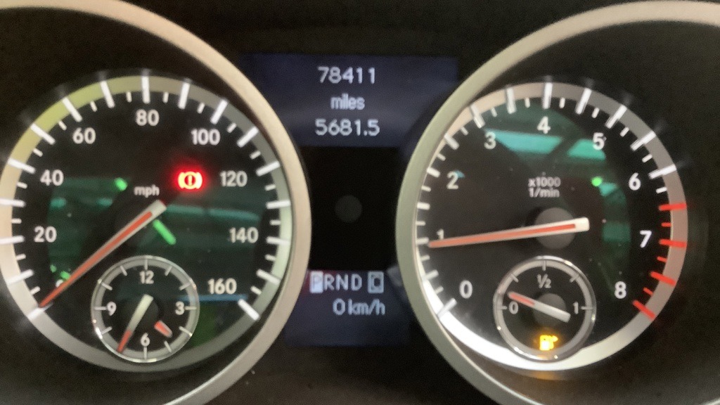 Used Mercedes-Benz SLK 2010 for sale - 76411467: Photo 10