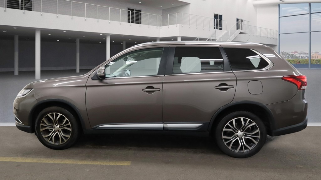 Used Mitsubishi Outlander 2016 for sale - 77542535: Photo 12